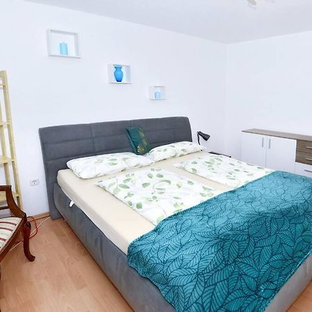 Ferienwohnung Karawankenblick Bach  ภายนอก รูปภาพ