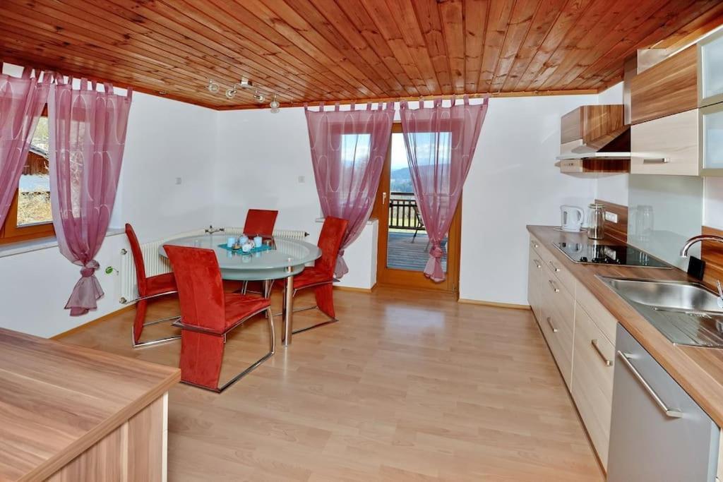 Ferienwohnung Karawankenblick Bach  ภายนอก รูปภาพ