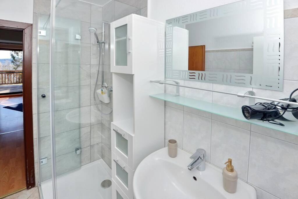 Ferienwohnung Karawankenblick Bach  ภายนอก รูปภาพ